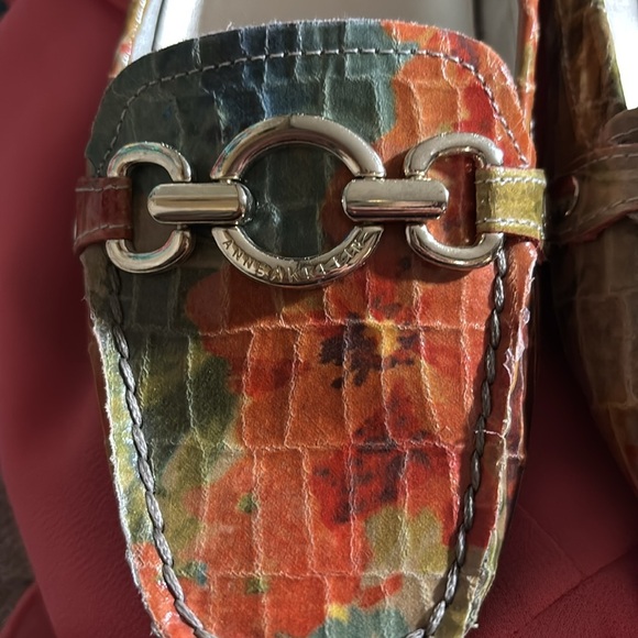 7 Anne Klein Iflex loafers gold chain floral faux alligator shoes slip on unique - Picture 6 of 6